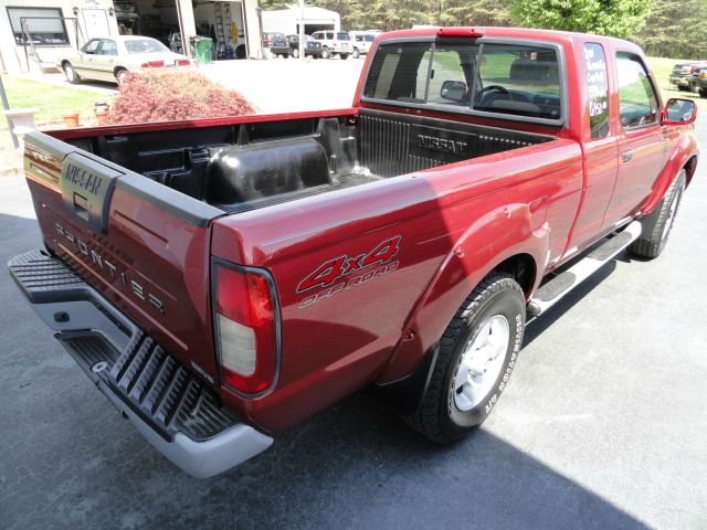 2001 Nissan Frontier SE