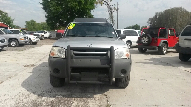 2001 Nissan Frontier SE 2WD