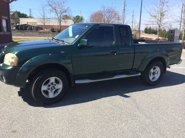 2001 Nissan Frontier 2WD Access I4 AT (natl)