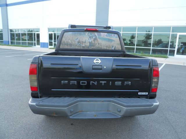 2001 Nissan Frontier SE 2WD