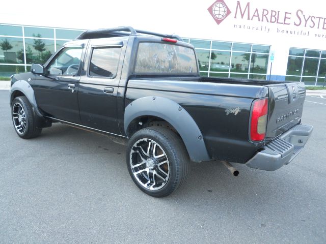 2001 Nissan Frontier SE 2WD