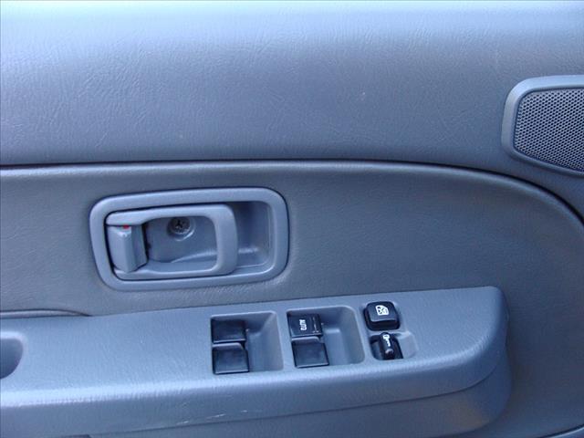 2001 Nissan Frontier Unknown