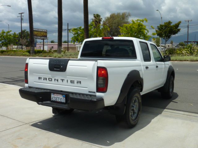 2001 Nissan Frontier 2WD Ext Cab Manual