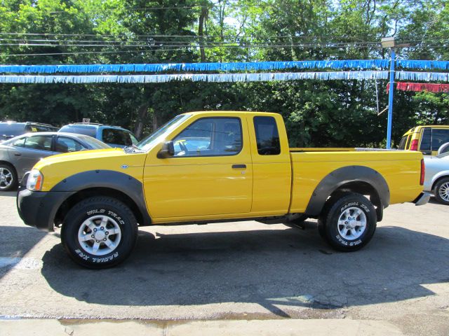 2001 Nissan Frontier E-350 Base
