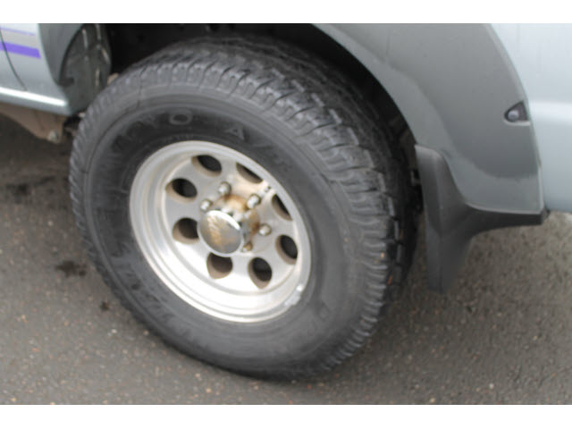 2001 Nissan Frontier 3dr Cpe Auto GT