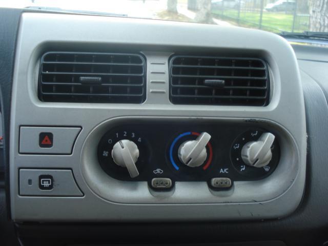 2001 Nissan Frontier Unknown