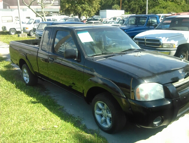 2001 Nissan Frontier SE 2WD