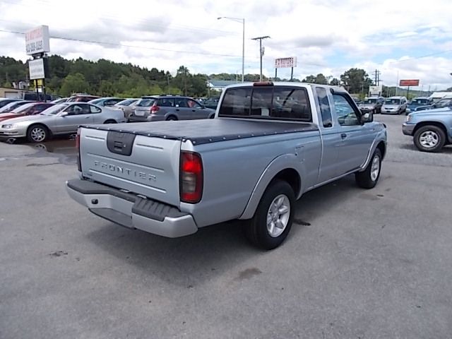 2001 Nissan Frontier SE 2WD