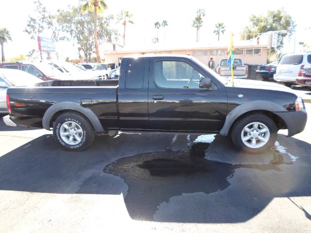 2001 Nissan Frontier SE 2WD