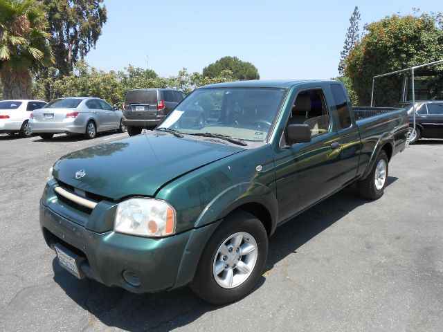 2001 Nissan Frontier SE 2WD