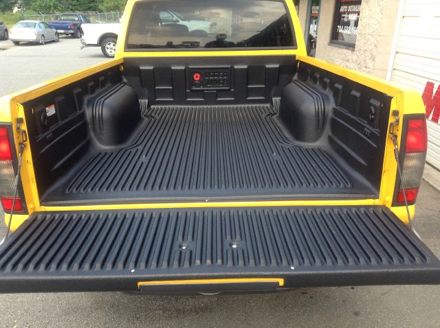 2002 Nissan Frontier Nav/rc/bluet