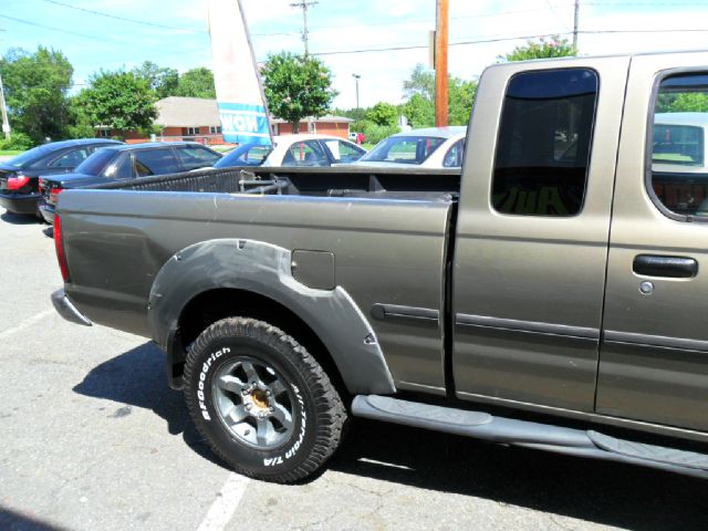 2002 Nissan Frontier E-350 Base