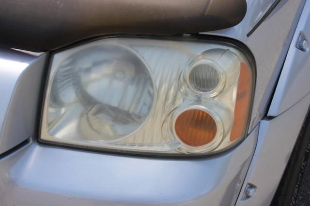 2003 Nissan Frontier SE