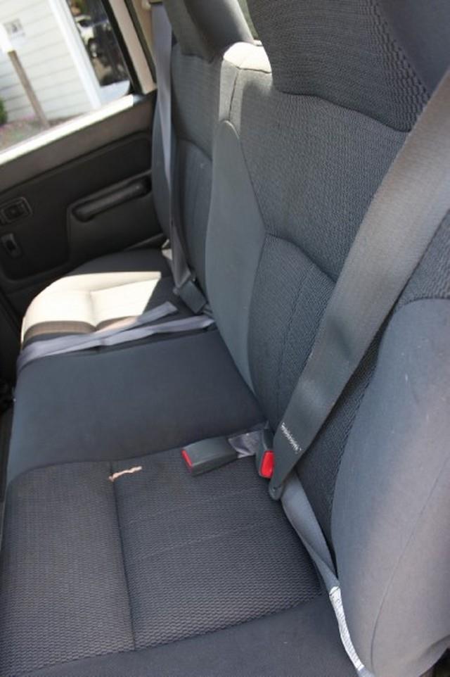 2003 Nissan Frontier SE