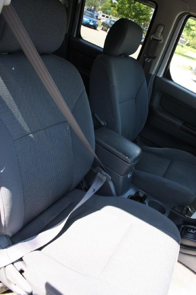 2003 Nissan Frontier SE