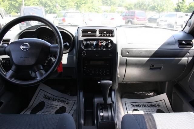 2003 Nissan Frontier SE