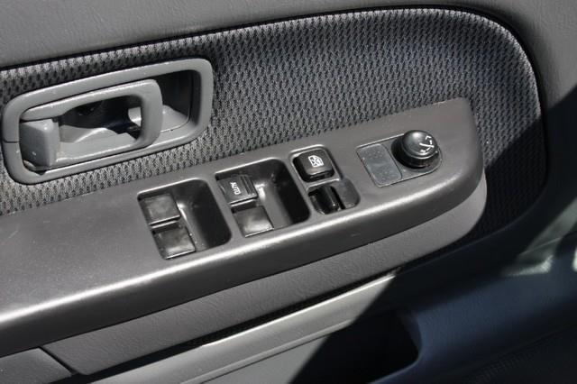 2003 Nissan Frontier SE