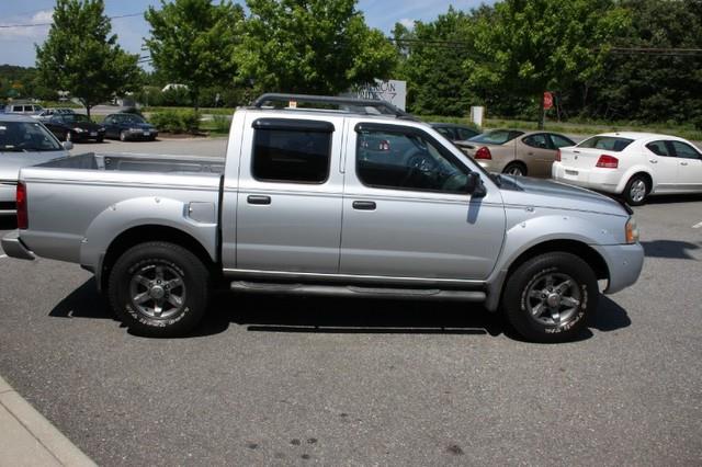 2003 Nissan Frontier SE