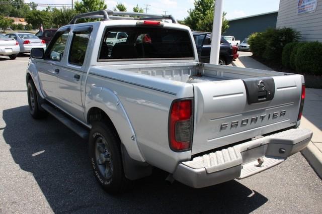 2003 Nissan Frontier SE