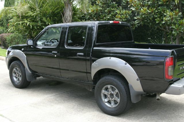 2003 Nissan Frontier 2WD Reg Cab 126 XLT