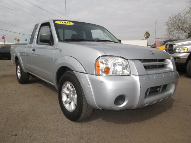 2003 Nissan Frontier SE 2WD