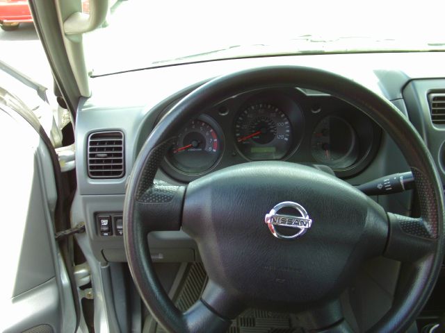 2003 Nissan Frontier E-350 Base