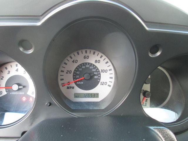 2004 Nissan Frontier 2WD Reg Cab 126 XLT