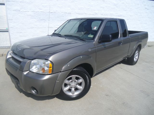 2004 Nissan Frontier SE 2WD