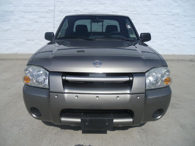 2004 Nissan Frontier SE 2WD