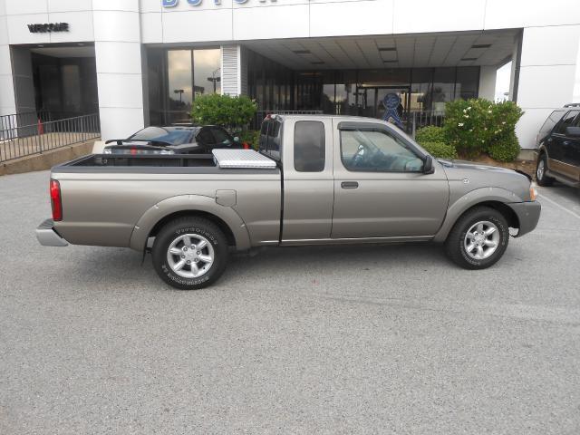 2004 Nissan Frontier W/ Technology Package (navi)