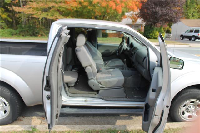 2005 Nissan Frontier Unknown