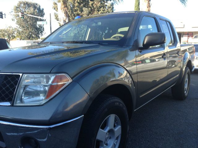 2005 Nissan Frontier SLE Z71 Crew Cab Short Bed 4X4