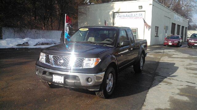 2005 Nissan Frontier SE 2WD