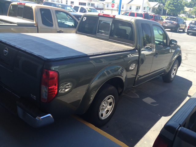 2005 Nissan Frontier SE 2WD