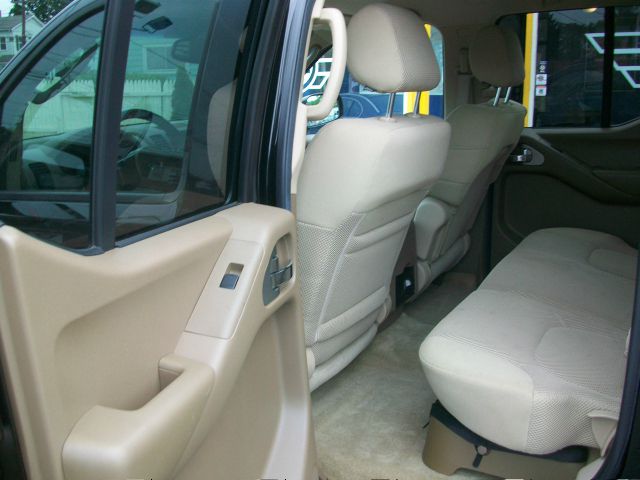 2005 Nissan Frontier GLS Touring A/T