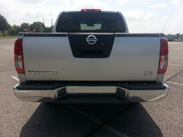 2005 Nissan Frontier SLE Z71 Crew Cab Short Bed 4X4