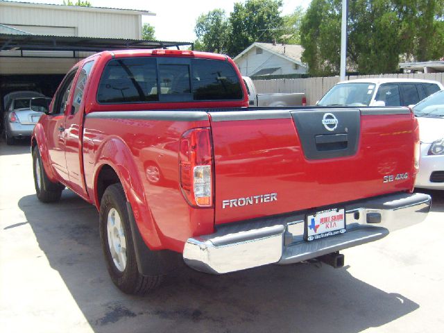 2005 Nissan Frontier SE 2WD