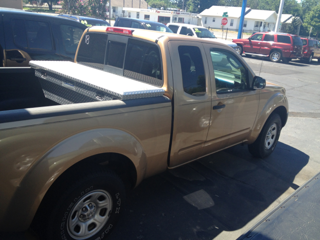 2005 Nissan Frontier SE 2WD