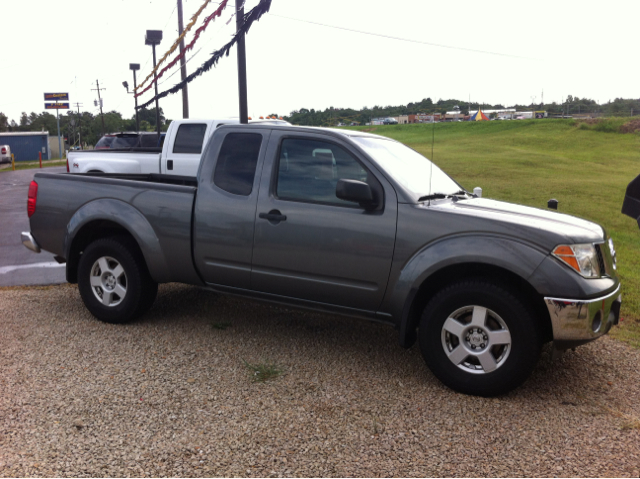 2005 Nissan Frontier SE 2WD