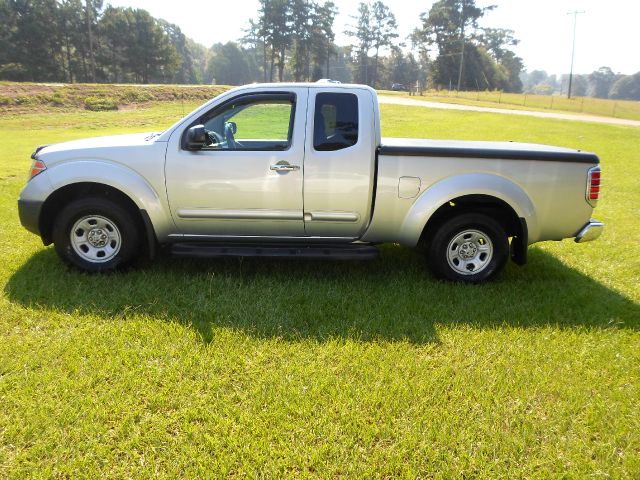 2006 Nissan Frontier SE 2WD