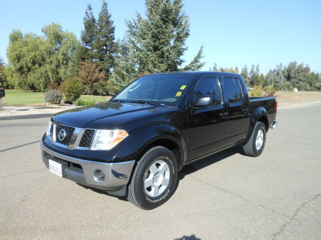 2006 Nissan Frontier SLE Z71 Crew Cab Short Bed 4X4