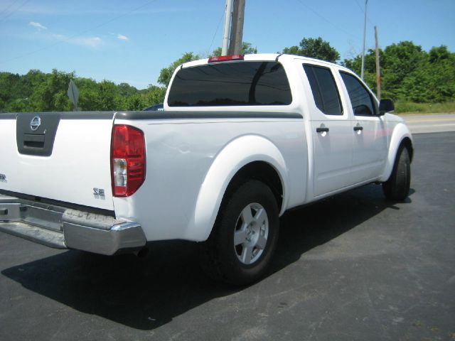 2007 Nissan Frontier Reg Cab 3.0L Edge
