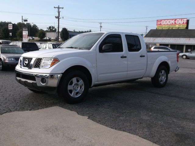 2007 Nissan Frontier Reg Cab 3.0L Edge