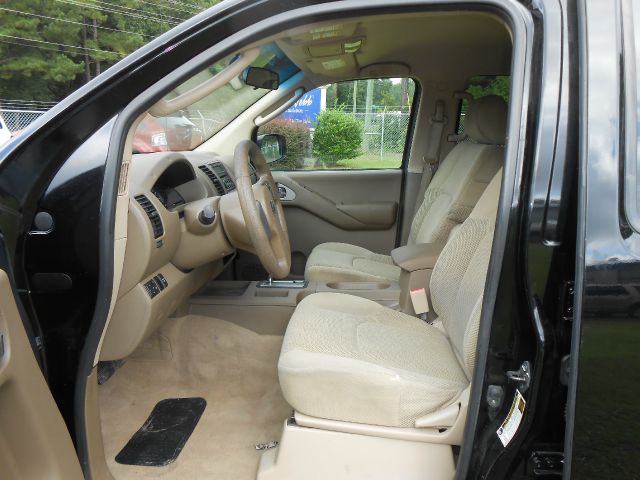 2007 Nissan Frontier Reg Cab 3.0L Edge