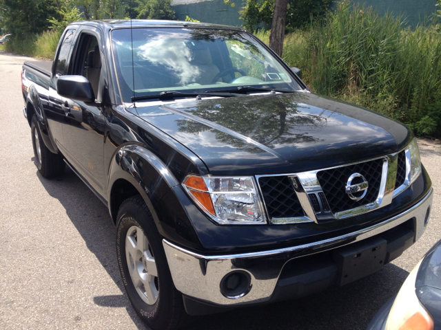 2008 Nissan Frontier 7 Passenger Quad Seating 4 Door