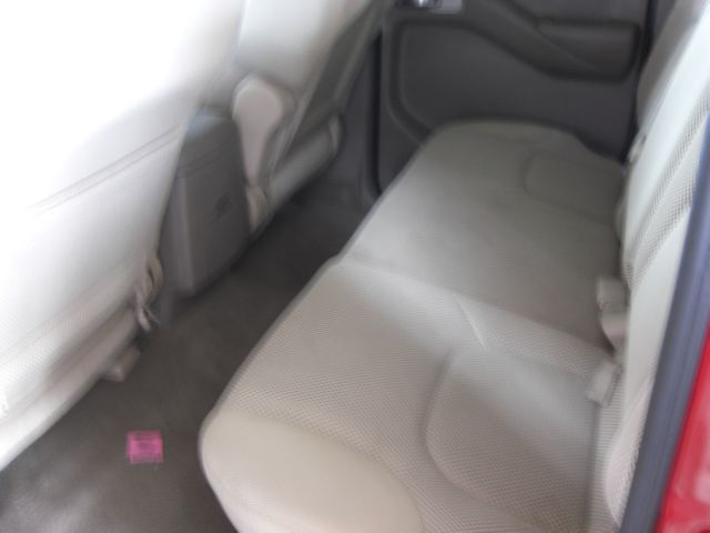 2009 Nissan Frontier 4X4 Le3rd Rowone Owner