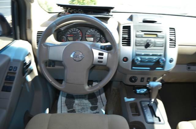 2010 Nissan Frontier GLS Touring A/T