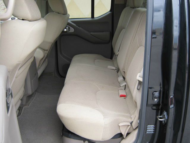 2010 Nissan Frontier 2dr Cpe GLS TDI Manual