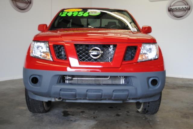 2010 Nissan Frontier LX Minivan