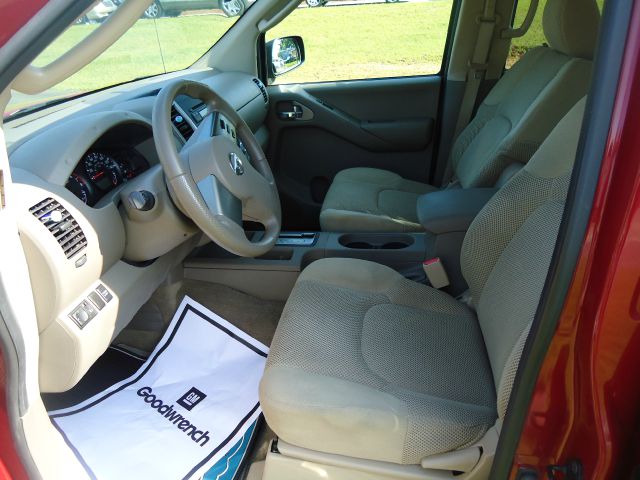 2010 Nissan Frontier SLE Z71 Crew Cab Short Bed 4X4